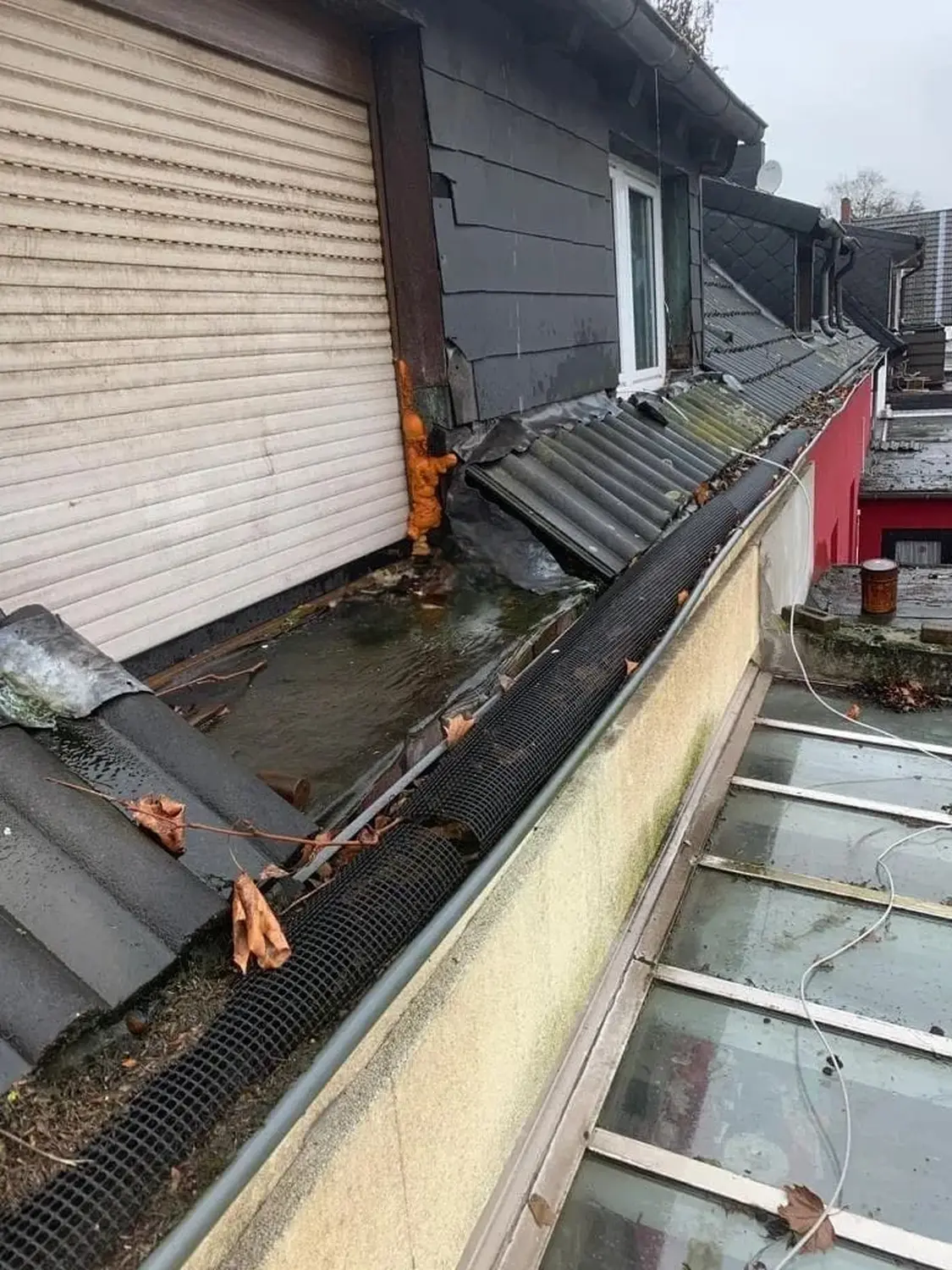 Buczek & Degen Bedachungen GmbH - alten Gebäudedachs