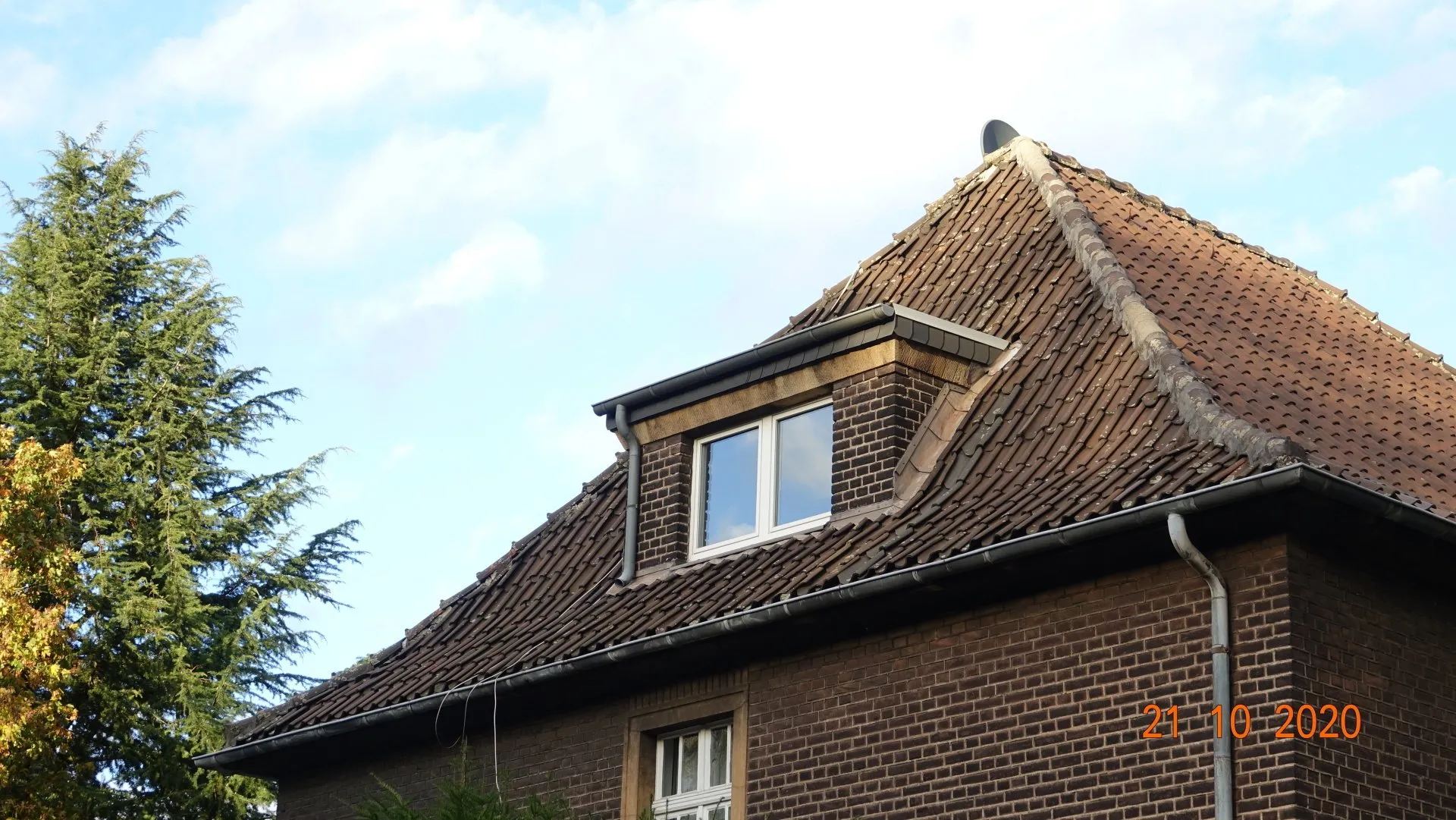 Buczek & Degen Bedachungen GmbH - alten Gebäudedachs